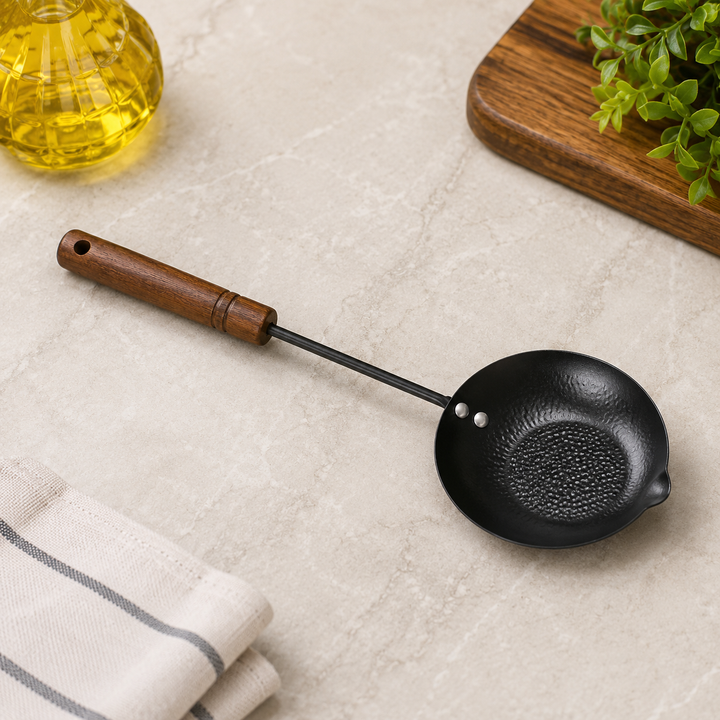 Premium Oil Pouring Spoon – 13.2cm – HomeLux
