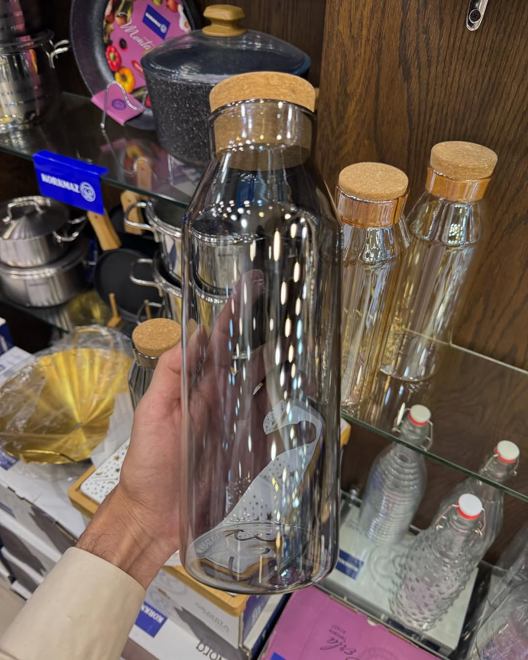1 Liter Glass Bottle With Cork Lid